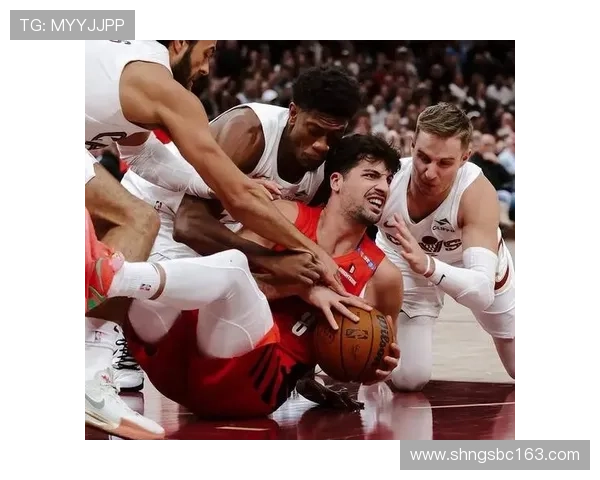 阿夫迪亚两双亚历山大35+9率领开拓者强势力克雷霆送其赛季首败